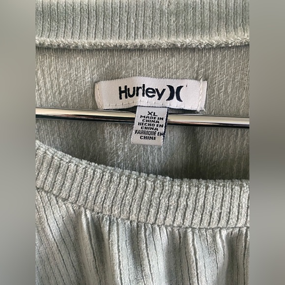 Ultra soft Hurley Long-sleeve Top - Picture 3 of 4